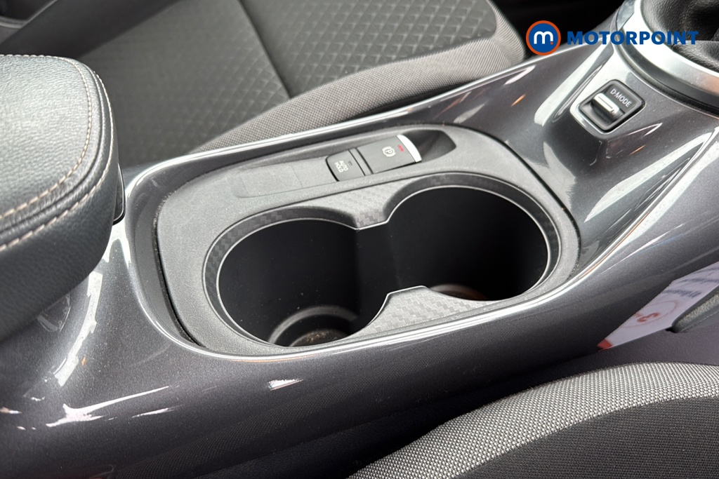 Nissan Juke N-Connecta Manual Petrol SUV - Stock Number (1663332) - 16th supplementary image