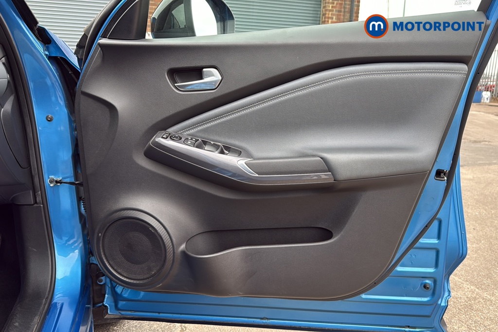 Nissan Juke N-Connecta Manual Petrol SUV - Stock Number (1663332) - 18th supplementary image