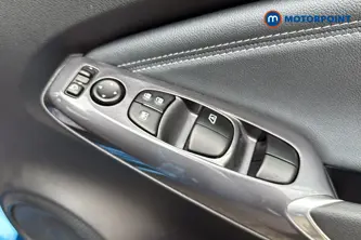 Nissan Juke N-Connecta Manual Petrol SUV - Stock Number (1663332) - 19th supplementary image