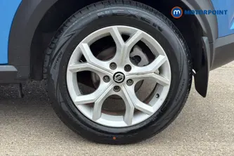 Nissan Juke N-Connecta Manual Petrol SUV - Stock Number (1663332) - 45th supplementary image