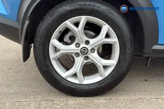 Nissan Juke N-Connecta Manual Petrol SUV - Stock Number (1663332) - 46th supplementary image