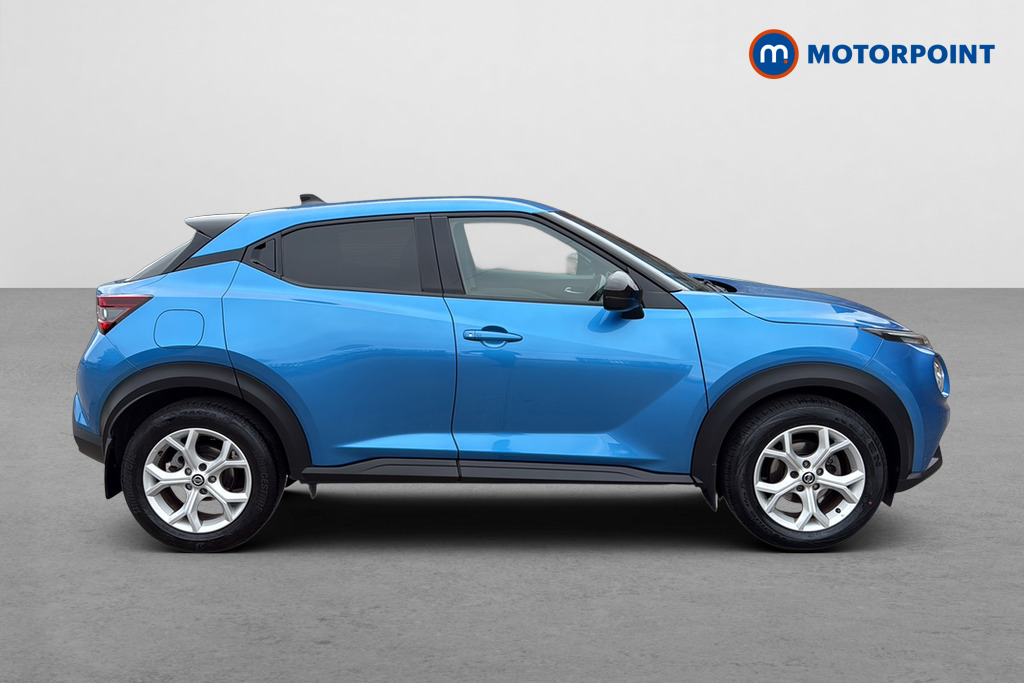 Nissan Juke N-Connecta Manual Petrol SUV - Stock Number (1663332) - Passenger side