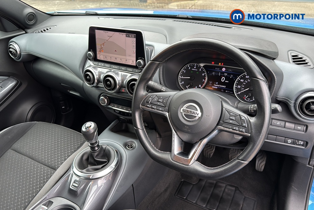 Nissan Juke N-Connecta Manual Petrol SUV - Stock Number (1663332) - 1st supplementary image