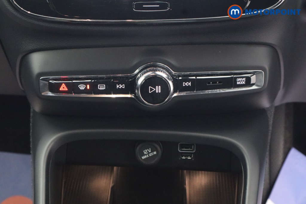 Volvo Xc40 Plus Automatic Petrol Plug-In Hybrid SUV - Stock Number (1663474) - 3rd supplementary image