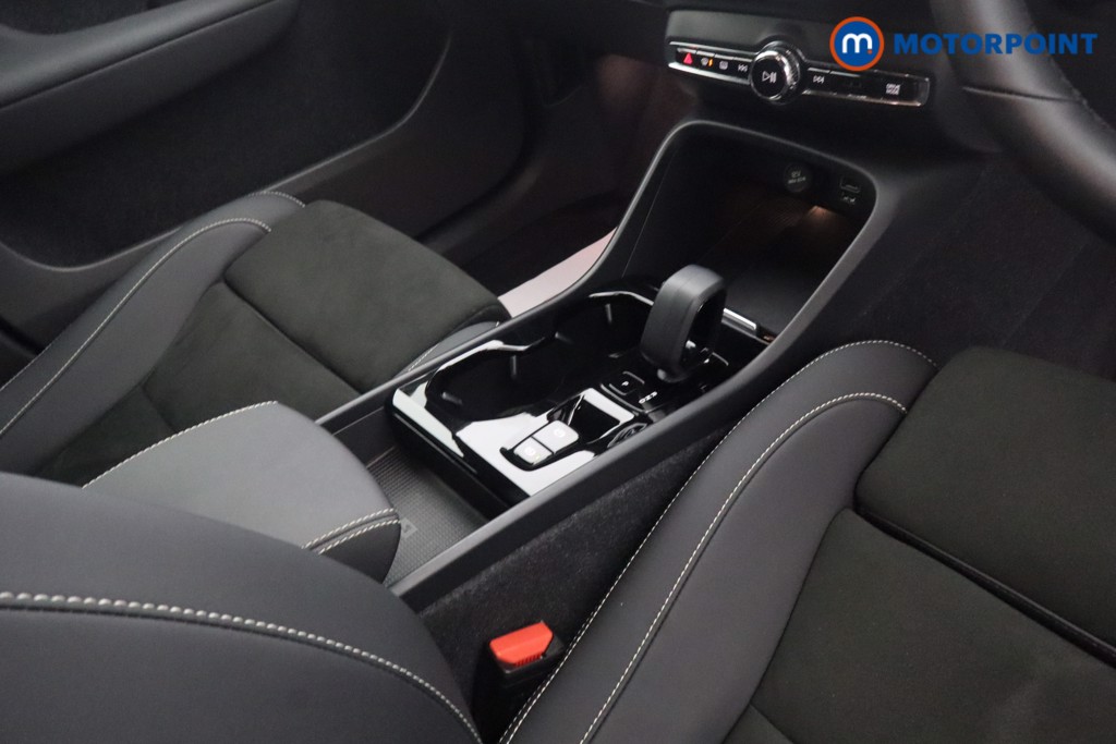Volvo Xc40 Plus Automatic Petrol Plug-In Hybrid SUV - Stock Number (1663474) - 18th supplementary image