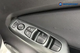 Nissan Juke Acenta Premium Manual Petrol SUV - Stock Number (1664132) - 19th supplementary image