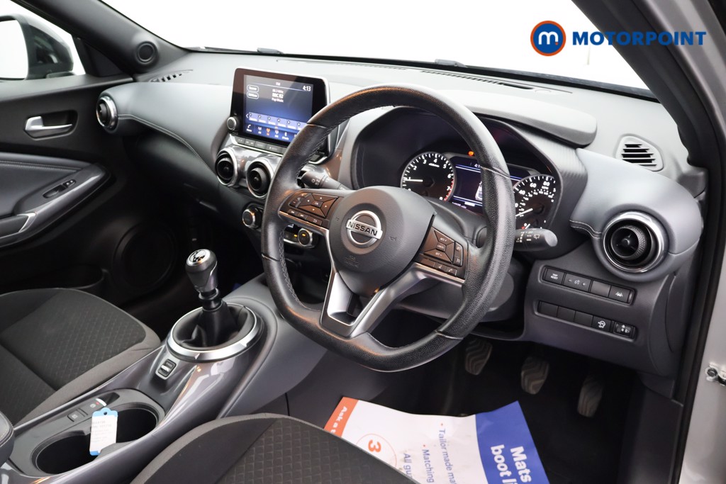 Nissan Juke N-Connecta Manual Petrol SUV - Stock Number (1664198) - 14th supplementary image