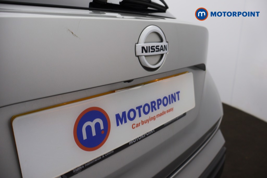 Nissan Juke N-Connecta Manual Petrol SUV - Stock Number (1664198) - 26th supplementary image