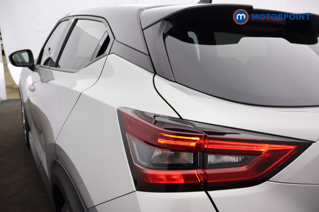 Nissan Juke N-Connecta Manual Petrol SUV - Stock Number (1664198) - 28th supplementary image