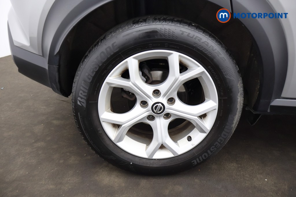 Nissan Juke N-Connecta Manual Petrol SUV - Stock Number (1664198) - 30th supplementary image