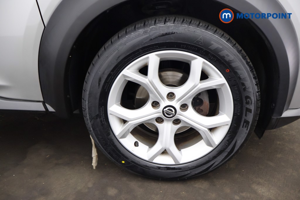 Nissan Juke N-Connecta Manual Petrol SUV - Stock Number (1664198) - 31st supplementary image