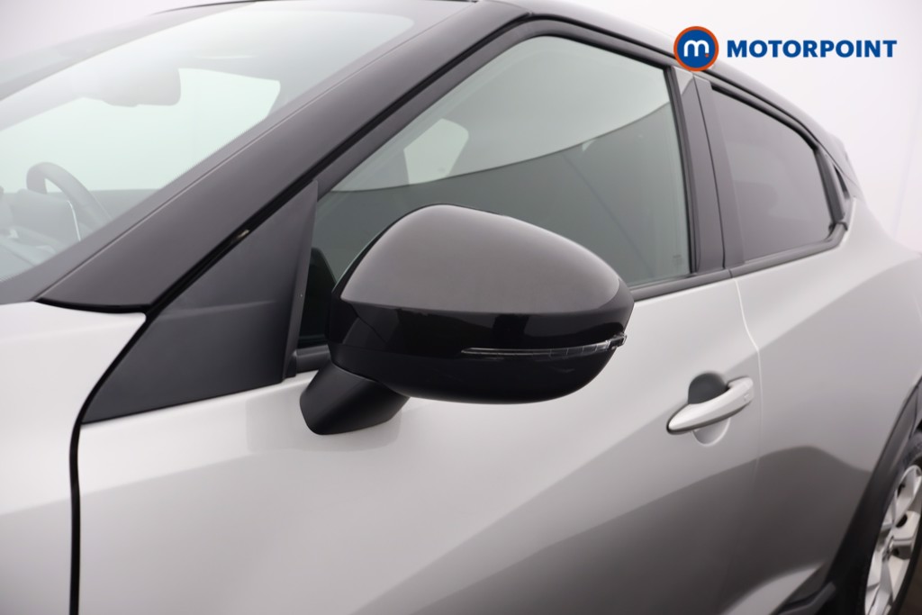 Nissan Juke N-Connecta Manual Petrol SUV - Stock Number (1664198) - 34th supplementary image