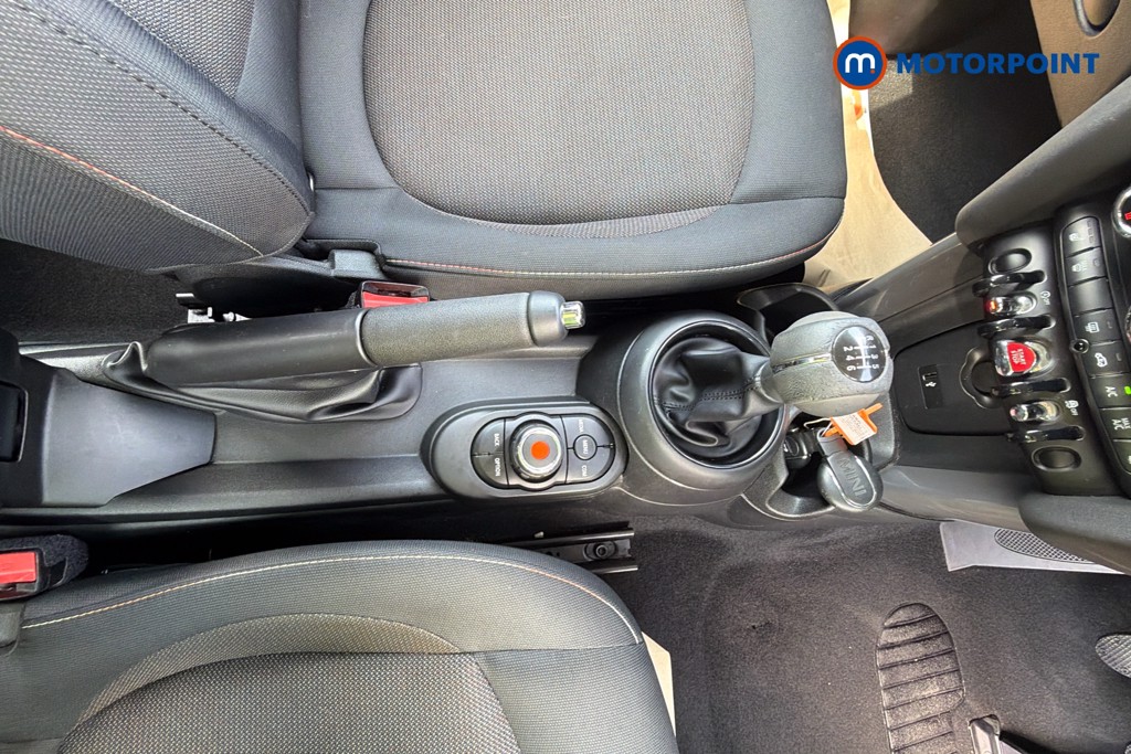 Mini Hatchback Cooper Classic Manual Petrol Hatchback - Stock Number (1664850) - 25th supplementary image