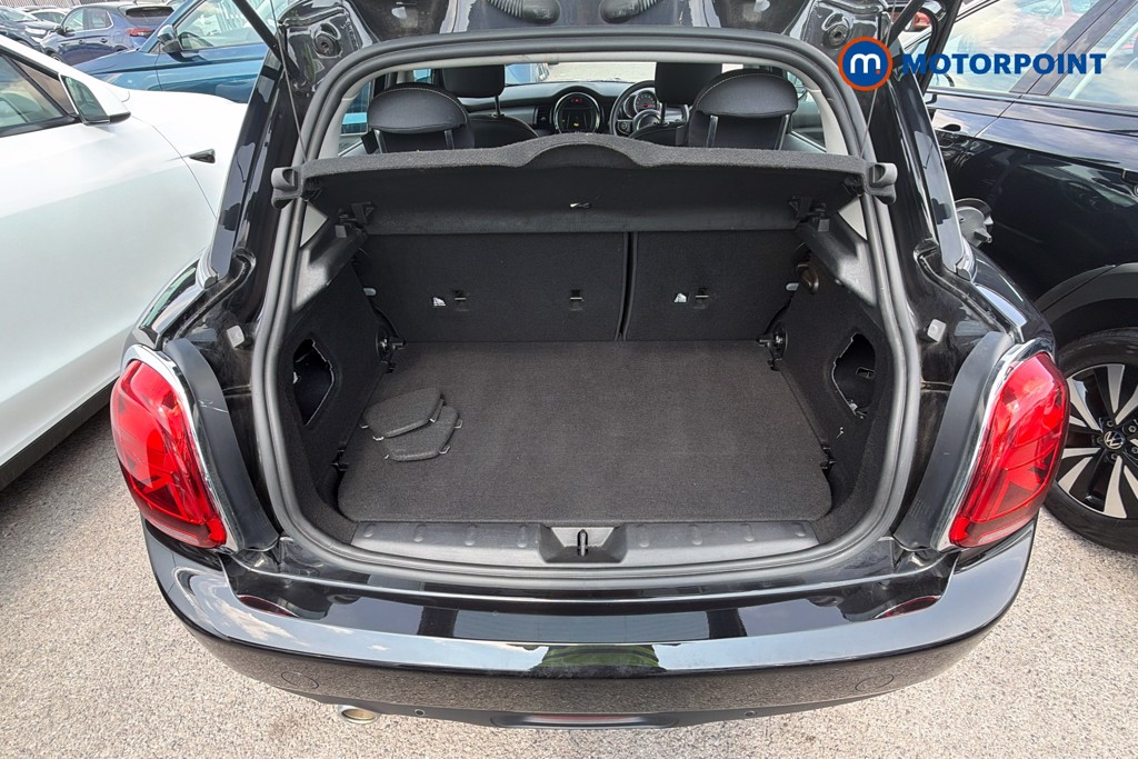 Mini Hatchback Cooper Classic Manual Petrol Hatchback - Stock Number (1664850) - 33rd supplementary image