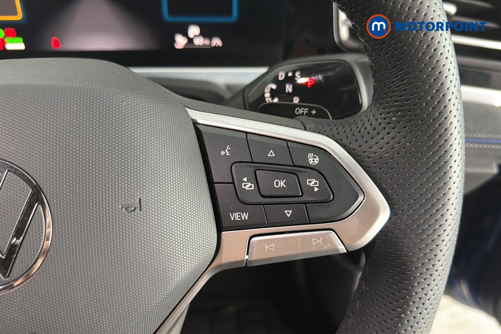 Volkswagen Passat R-Line Automatic Petrol Plug-In Hybrid Estate - Stock Number (1665234) - 3rd supplementary image