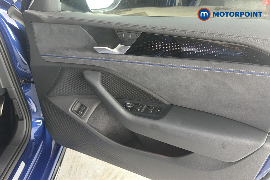 Volkswagen Passat R-Line Automatic Petrol Plug-In Hybrid Estate - Stock Number (1665234) - 18th supplementary image