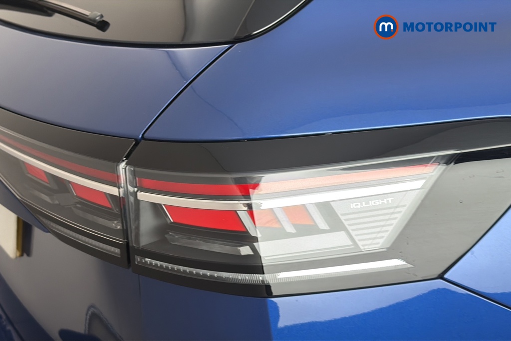 Volkswagen Passat R-Line Automatic Petrol Plug-In Hybrid Estate - Stock Number (1665234) - 36th supplementary image