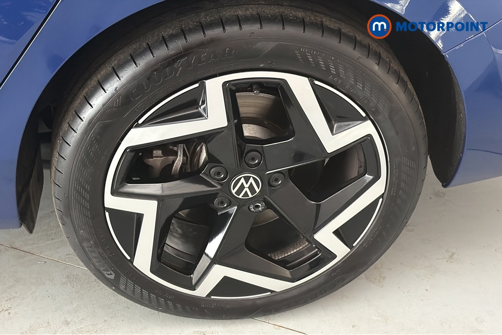Volkswagen Passat R-Line Automatic Petrol Plug-In Hybrid Estate - Stock Number (1665234) - 45th supplementary image