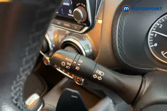 Nissan Juke Tekna Automatic Petrol SUV - Stock Number (1646369) - 5th supplementary image