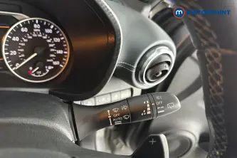 Nissan Juke Tekna Automatic Petrol SUV - Stock Number (1646369) - 6th supplementary image