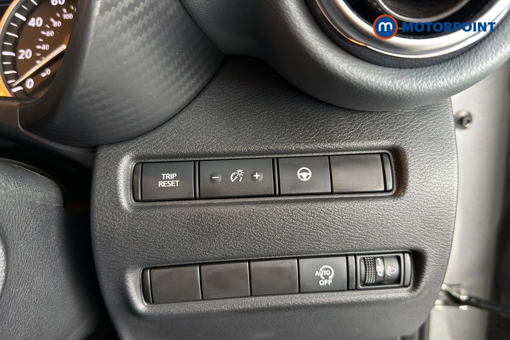 Nissan Juke Tekna Automatic Petrol SUV - Stock Number (1646369) - 11th supplementary image