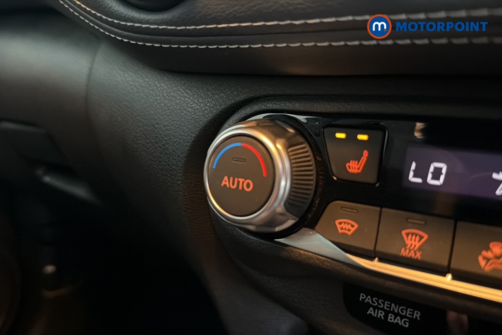Nissan Juke Tekna Automatic Petrol SUV - Stock Number (1646369) - 14th supplementary image