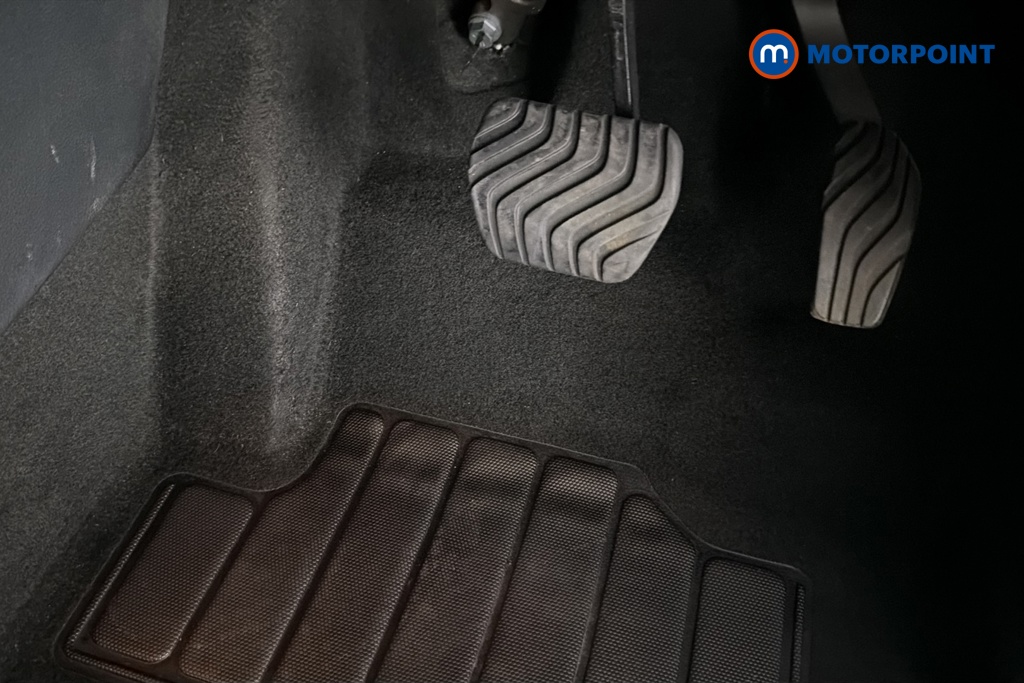 Nissan Juke Tekna Automatic Petrol SUV - Stock Number (1646369) - 24th supplementary image