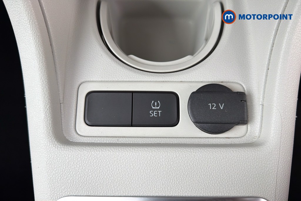 Volkswagen UP Move Up Automatic Petrol Hatchback - Stock Number (1654906) - 14th supplementary image