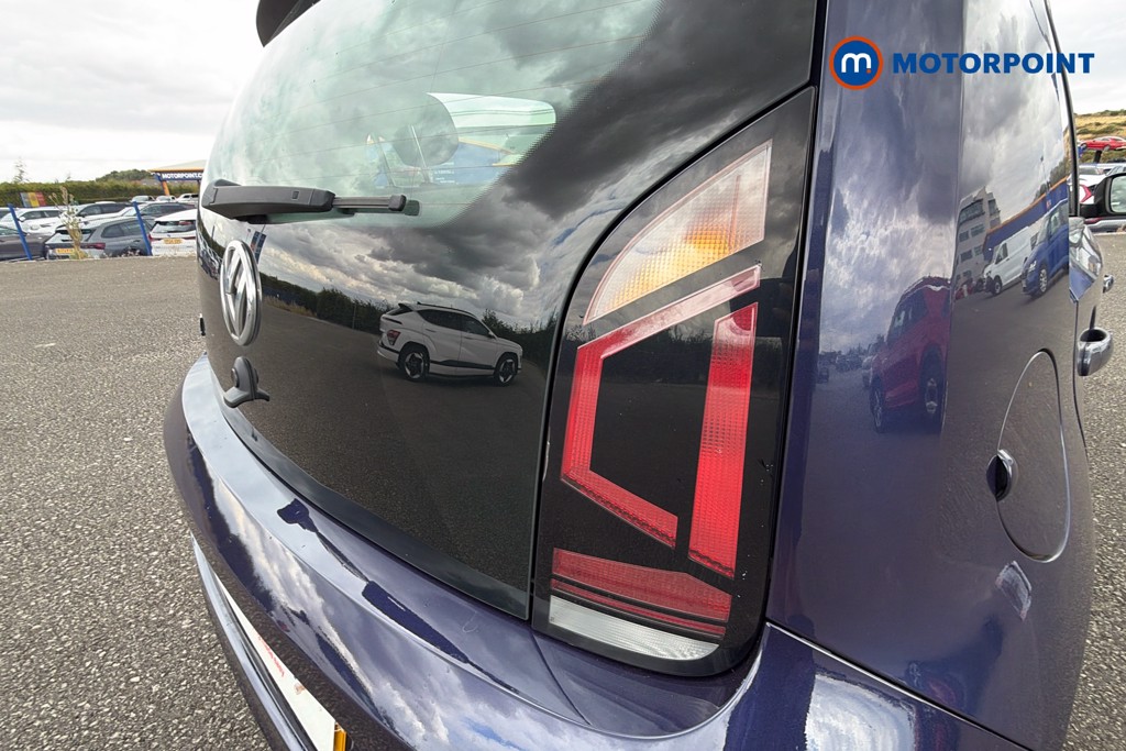Volkswagen UP Move Up Automatic Petrol Hatchback - Stock Number (1654906) - 38th supplementary image