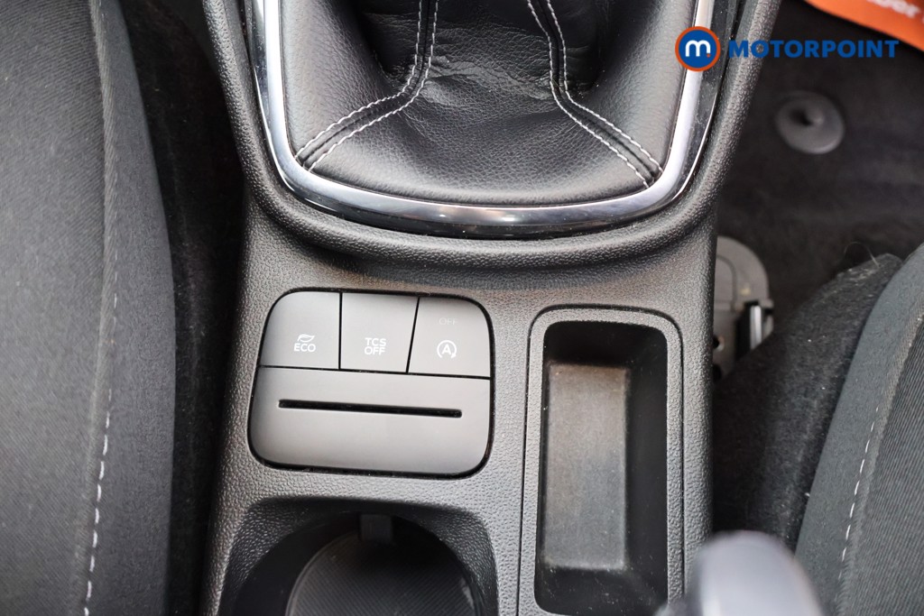Ford Fiesta Zetec Manual Petrol Hatchback - Stock Number (1656046) - 10th supplementary image