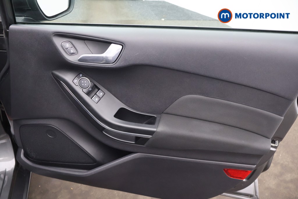 Ford Fiesta Zetec Manual Petrol Hatchback - Stock Number (1656046) - 15th supplementary image