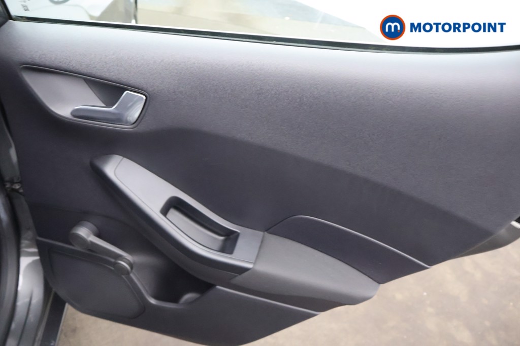 Ford Fiesta Zetec Manual Petrol Hatchback - Stock Number (1656046) - 20th supplementary image
