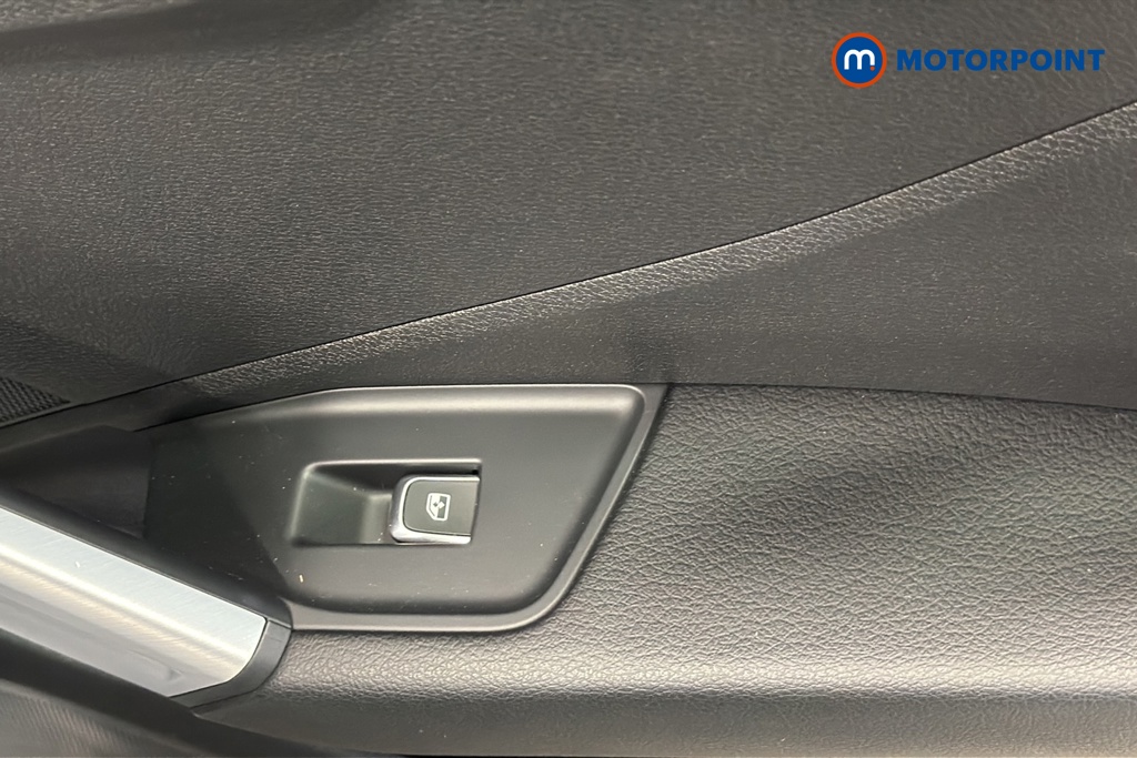Audi Q2 S Line Automatic Petrol SUV - Stock Number (1656479) - 994th supplementary image