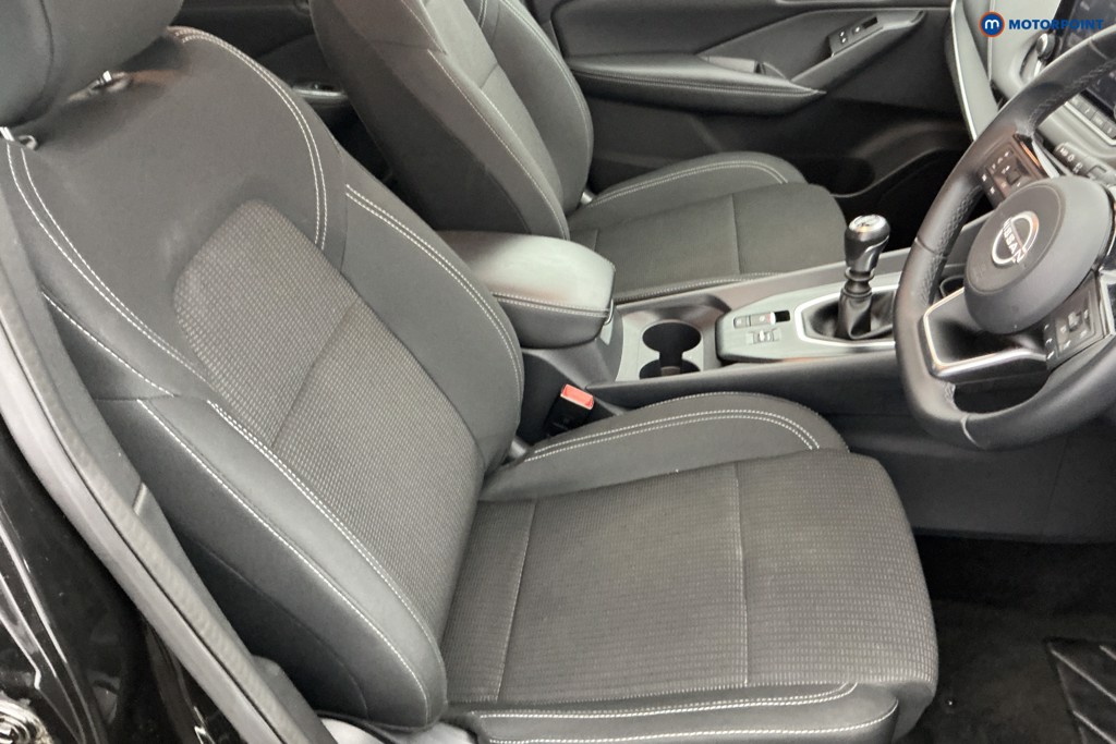 Nissan Qashqai Acenta Premium Manual Petrol SUV - Stock Number (1657545) - 5th supplementary image