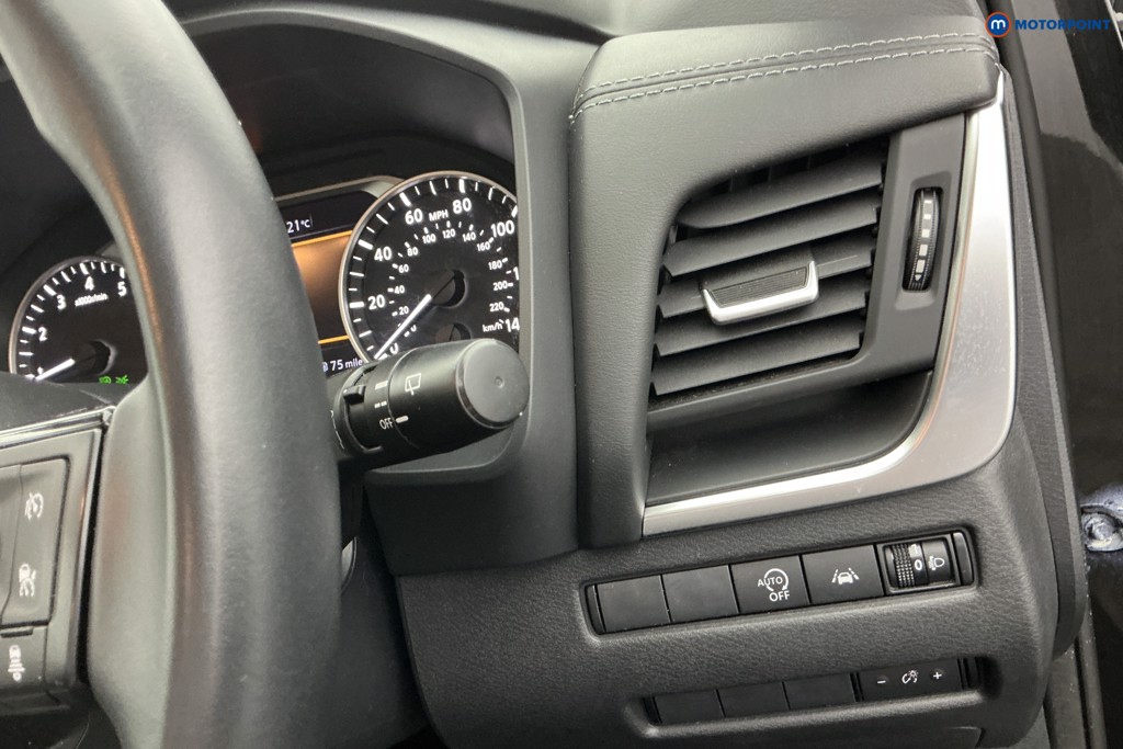 Nissan Qashqai Acenta Premium Manual Petrol SUV - Stock Number (1657545) - 22nd supplementary image
