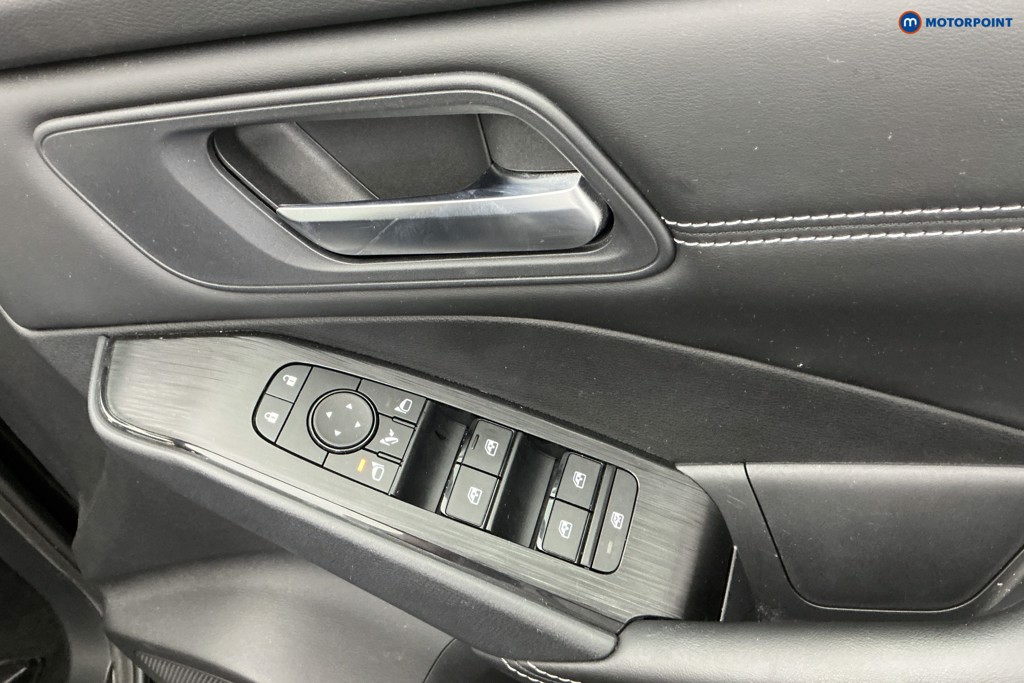 Nissan Qashqai Acenta Premium Manual Petrol SUV - Stock Number (1657545) - 25th supplementary image