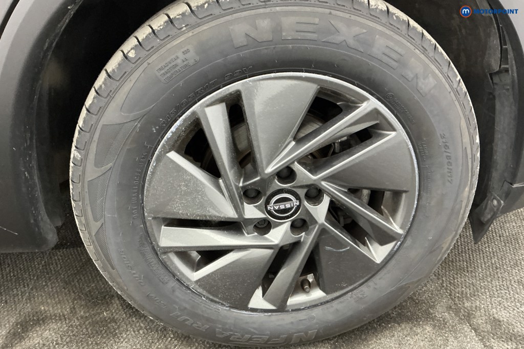 Nissan Qashqai Acenta Premium Manual Petrol SUV - Stock Number (1657545) - 33rd supplementary image