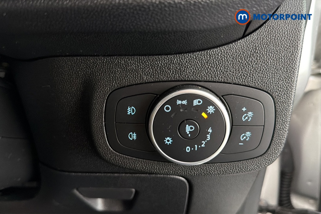 Ford Fiesta Zetec Manual Petrol Hatchback - Stock Number (1658120) - 11th supplementary image