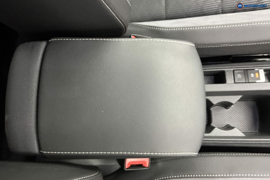 Volkswagen T-Roc R-Line Manual Petrol SUV - Stock Number (1658346) - 13th supplementary image