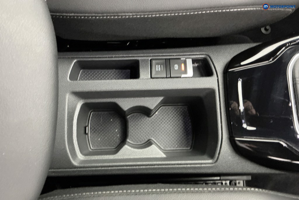 Volkswagen T-Roc R-Line Manual Petrol SUV - Stock Number (1658346) - 14th supplementary image