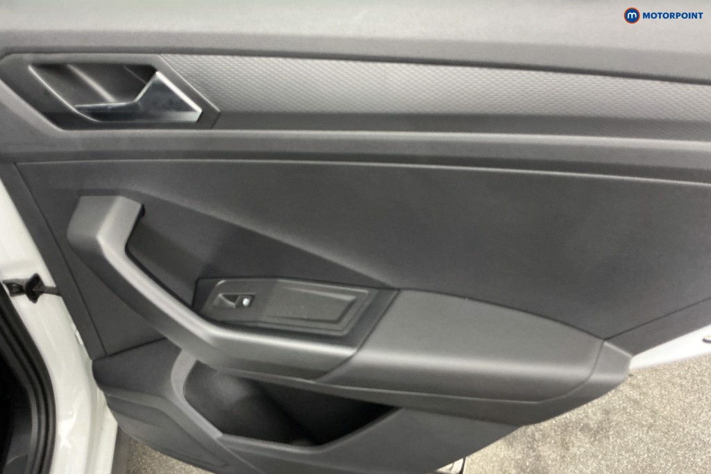 Volkswagen T-Roc R-Line Manual Petrol SUV - Stock Number (1658346) - 24th supplementary image