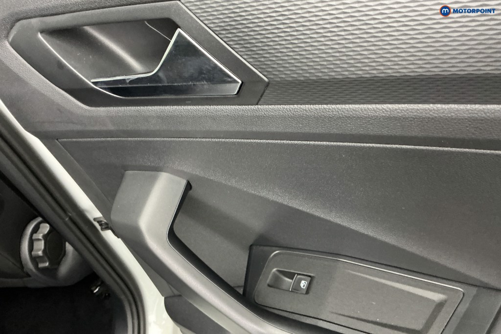Volkswagen T-Roc R-Line Manual Petrol SUV - Stock Number (1658346) - 25th supplementary image