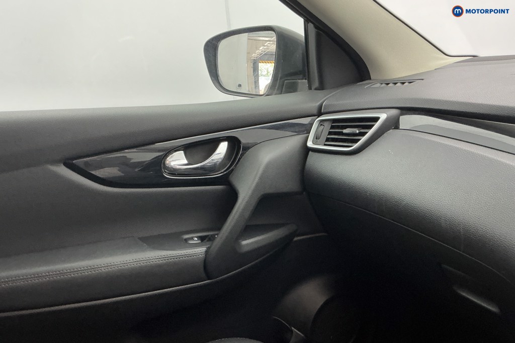 Nissan Qashqai Acenta Premium Manual Petrol SUV - Stock Number (1658613) - 20th supplementary image
