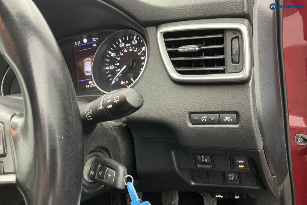 Nissan Qashqai Acenta Premium Manual Petrol SUV - Stock Number (1658613) - 23rd supplementary image