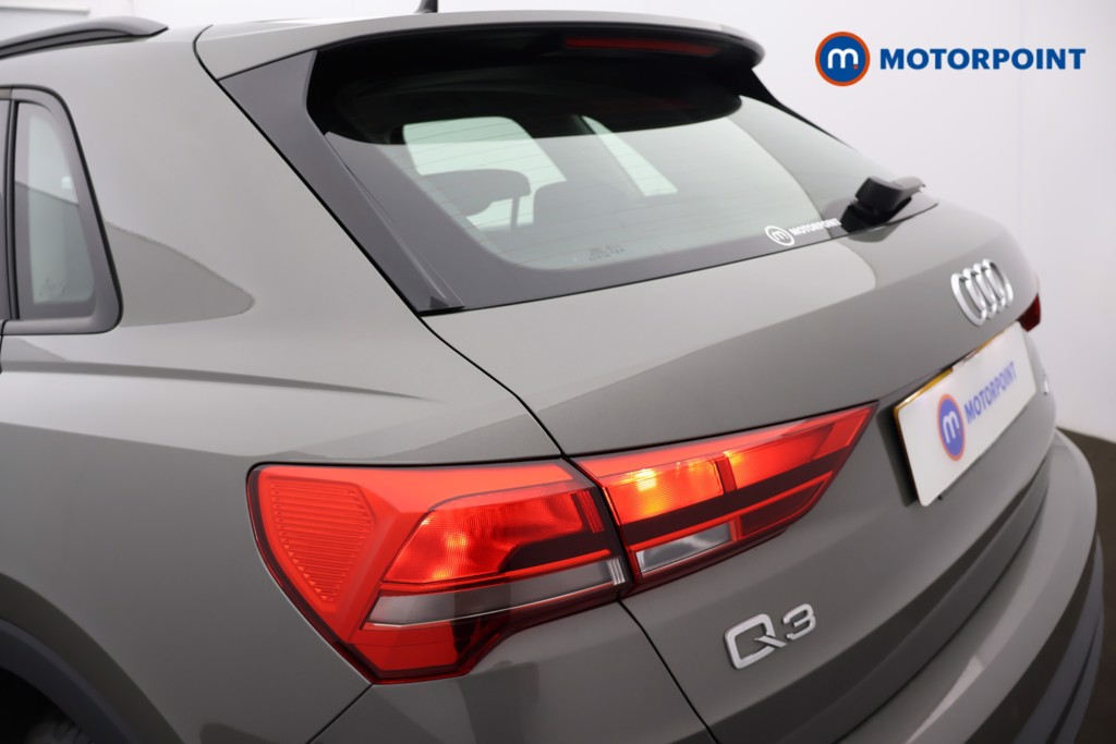 Audi Q3 Technik Automatic Petrol Plug-In Hybrid SUV - Stock Number (1658886) - 29th supplementary image