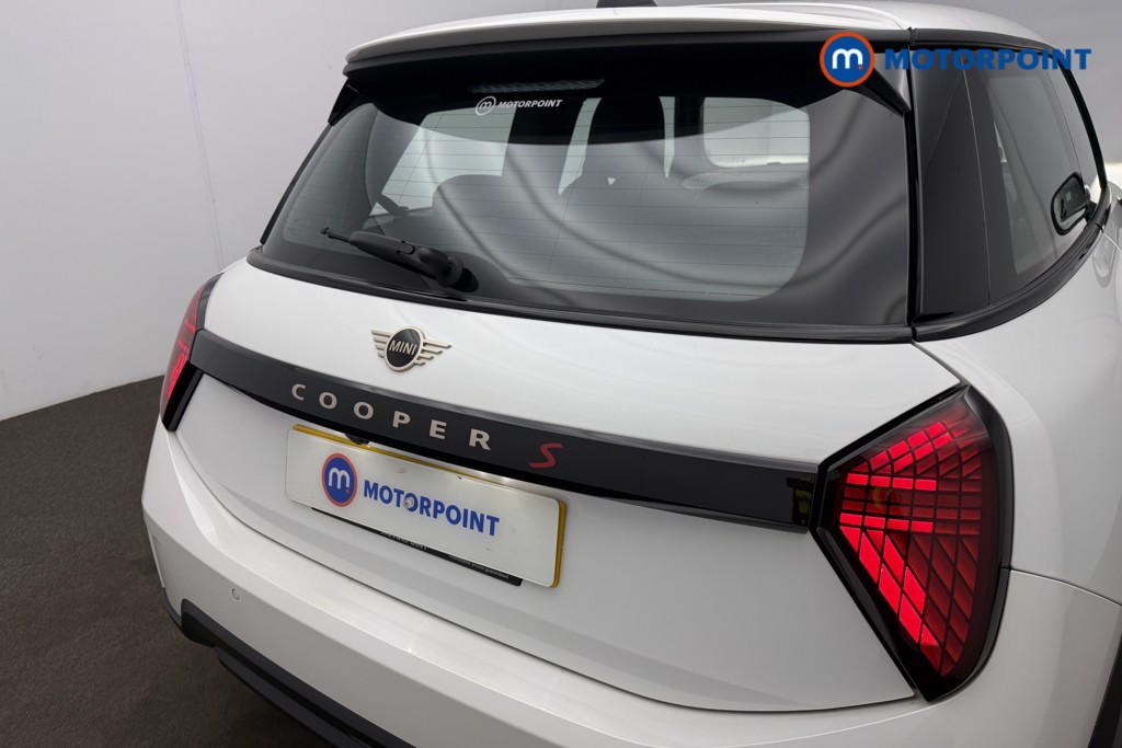 Mini Cooper S Exclusive Automatic Petrol Hatchback - Stock Number (1658980) - 8th supplementary image