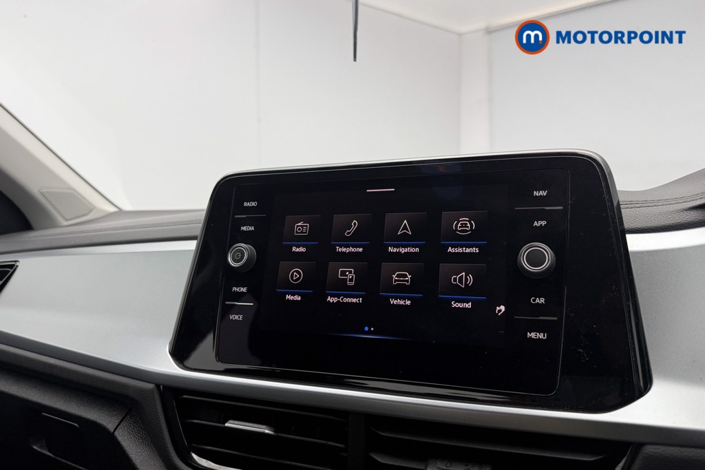 Volkswagen T-Roc Life Manual Petrol SUV - Stock Number (1659418) - 12th supplementary image
