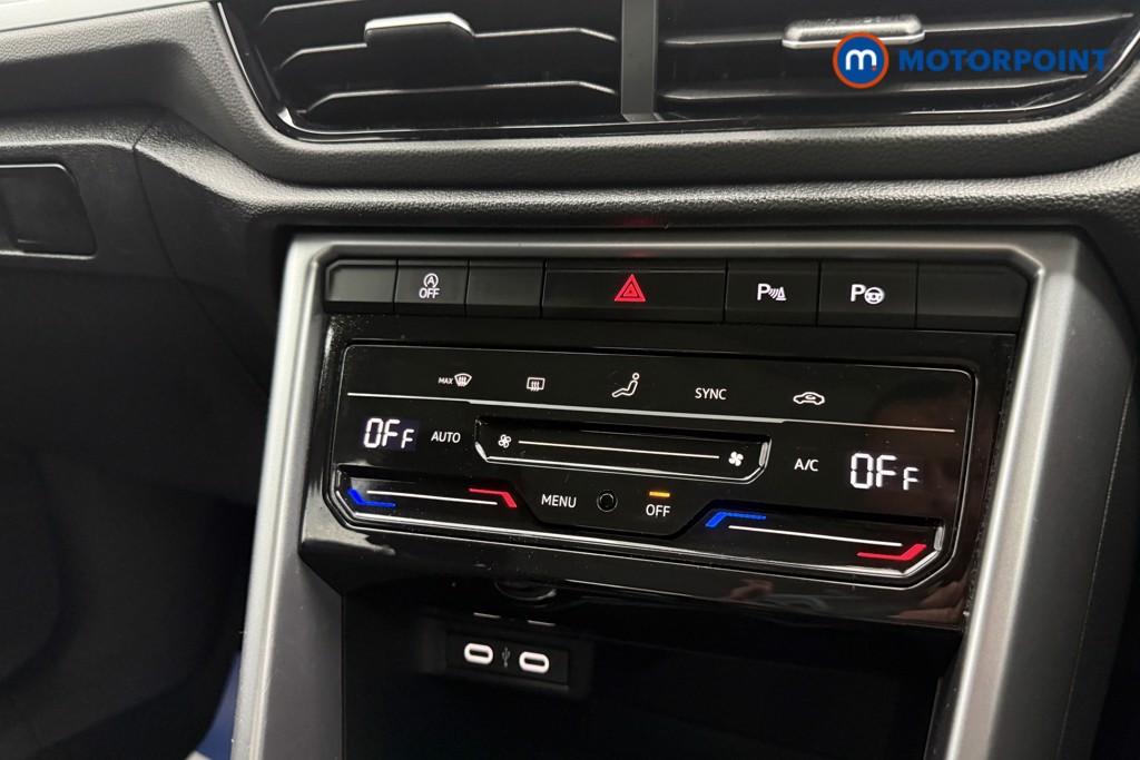 Volkswagen T-Roc Life Manual Petrol SUV - Stock Number (1659418) - 13th supplementary image