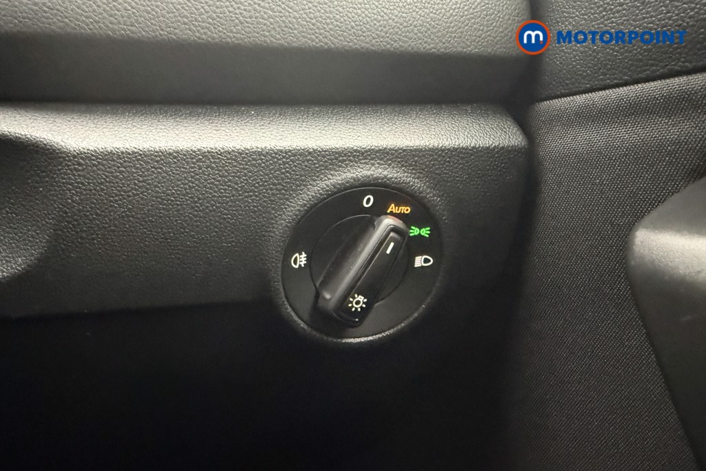 Volkswagen T-Roc Life Manual Petrol SUV - Stock Number (1659418) - 16th supplementary image