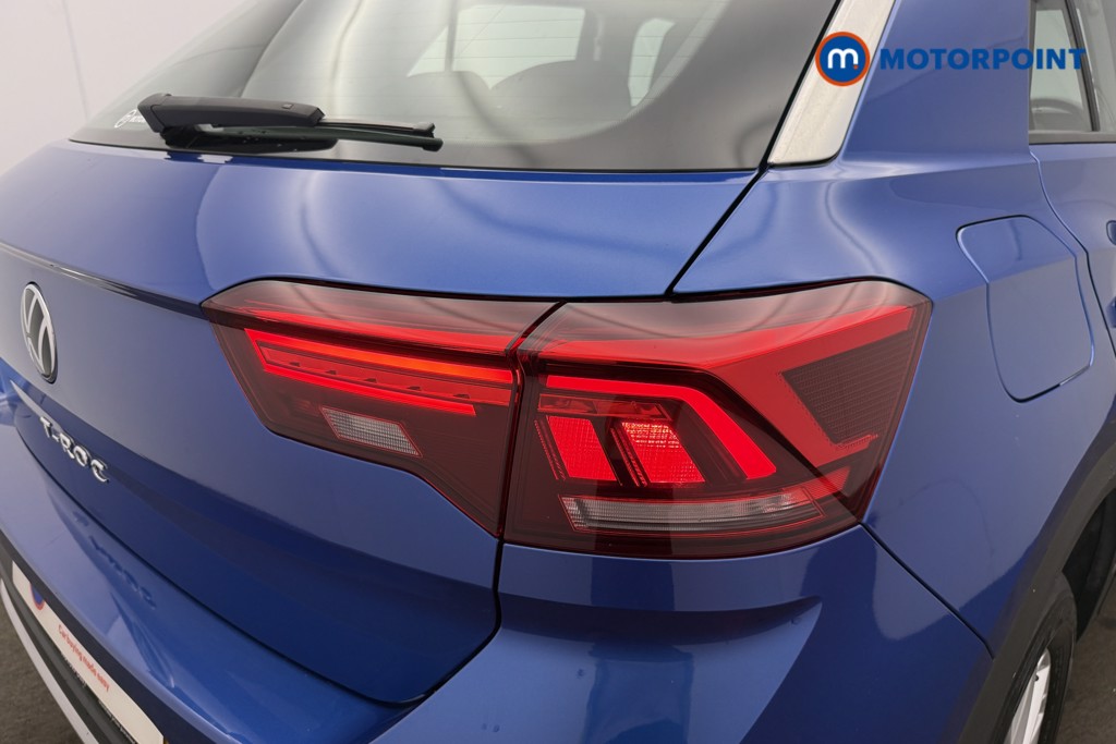Volkswagen T-Roc Life Manual Petrol SUV - Stock Number (1659418) - 17th supplementary image
